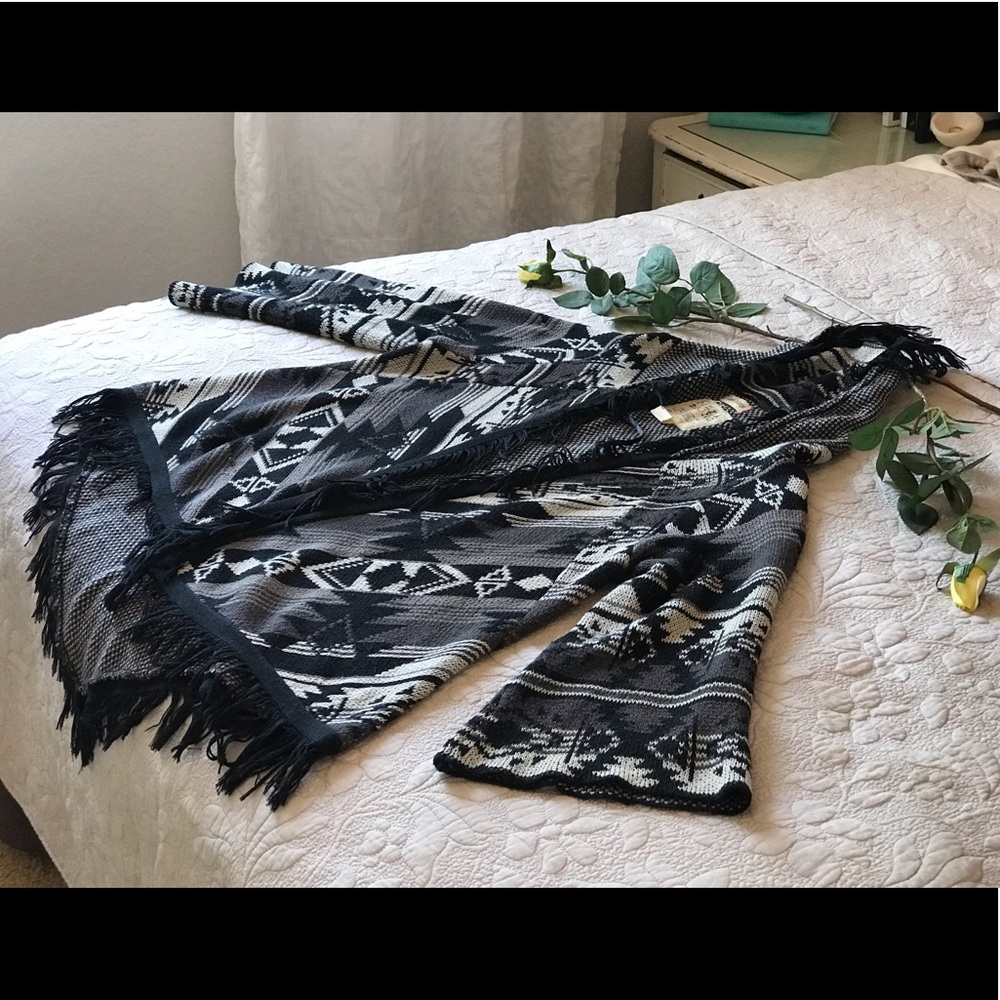 Billabong Hooded Poncho/Sweater